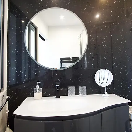 -ar Men- T2 Avec Terrasse Vue - A 50m *