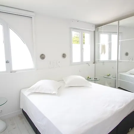 -ar Men- T2 Avec Terrasse Vue - A 50m Apartment *