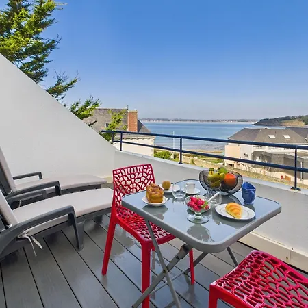 -ar Men- T2 Avec Terrasse Vue - A 50m Apartment *