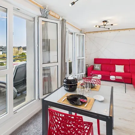 -ar Men- T2 Avec Terrasse Vue - A 50m Apartment