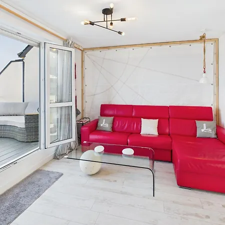 -ar Men- T2 Avec Terrasse Vue - A 50m *